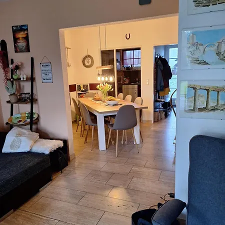 Moewennest 18 * توسينس